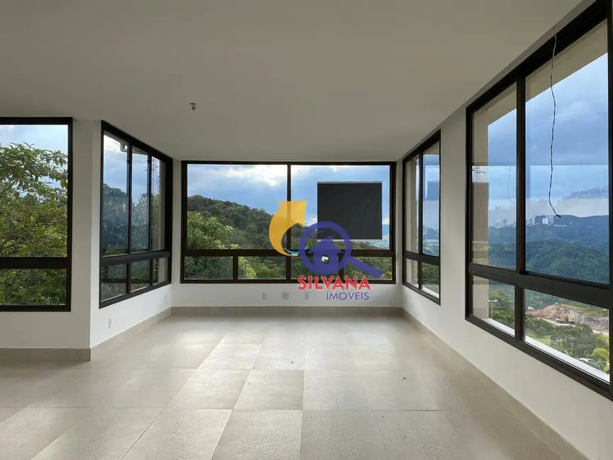 Foto 2 de Casa de Condomínio com 4 quartos à venda, 140000m2 em Nova Lima - MG