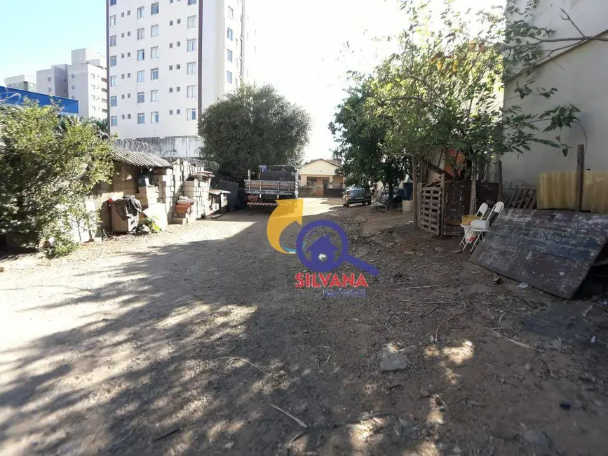 Terreno / Lote à venda, 1568m2 em Pampulha, Belo Horizonte - MG - imagem 8 Foto 8 de Terreno / Lote à venda, 1568m2 em Pampulha, Belo Horizonte - MG