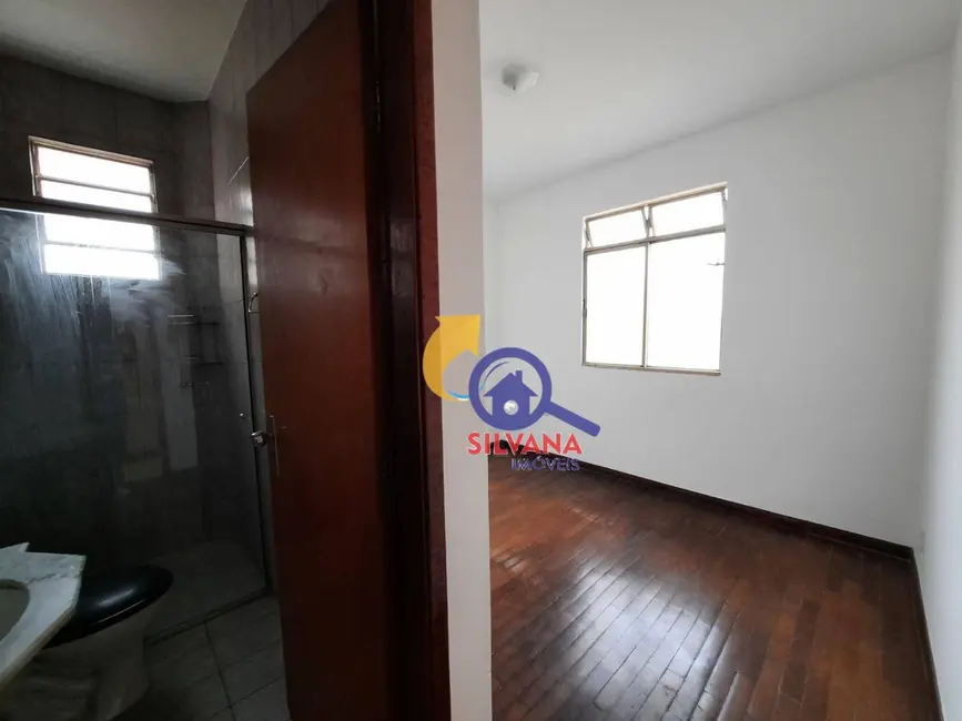 Apartamento com 3 quartos para alugar, 100m2 em Alto Caiçaras, Belo Horizonte - MG - imagem 2 Foto 2 de Apartamento com 3 quartos para alugar, 100m2 em Alto Caiçaras, Belo Horizonte - MG