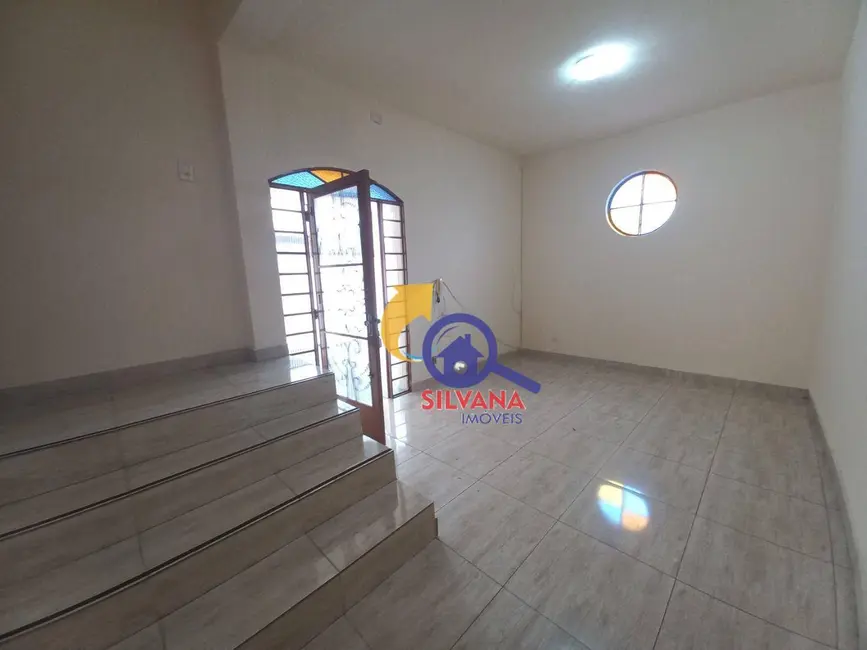 Casa com 3 quartos para alugar, 360m2 em Jaraguá, Belo Horizonte - MG - imagem 3 Foto 3 de Casa com 3 quartos para alugar, 360m2 em Jaraguá, Belo Horizonte - MG
