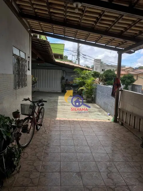 Foto 2 de Casa com 3 quartos à venda, 360m2 em Planalto, Belo Horizonte - MG