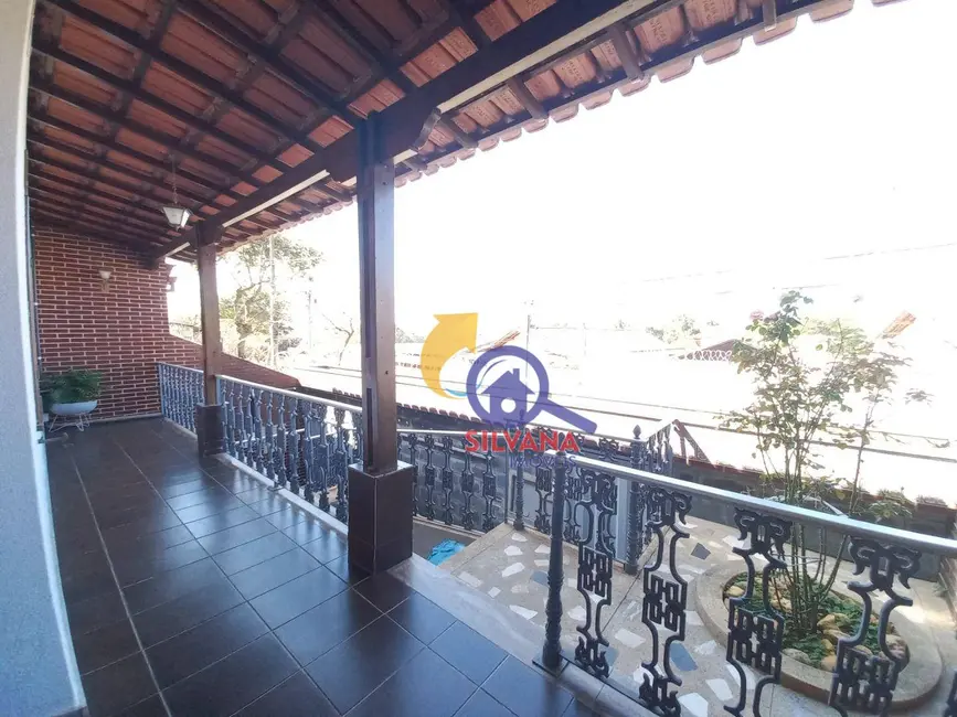Foto 2 de Casa com 4 quartos à venda, 323m2 em Planalto, Belo Horizonte - MG