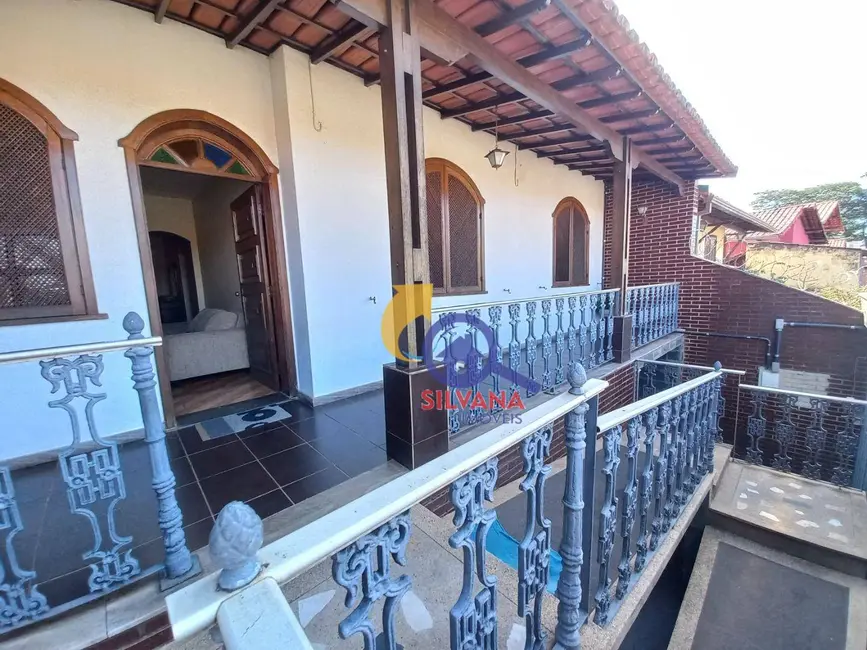 Foto 1 de Casa com 4 quartos à venda, 323m2 em Planalto, Belo Horizonte - MG