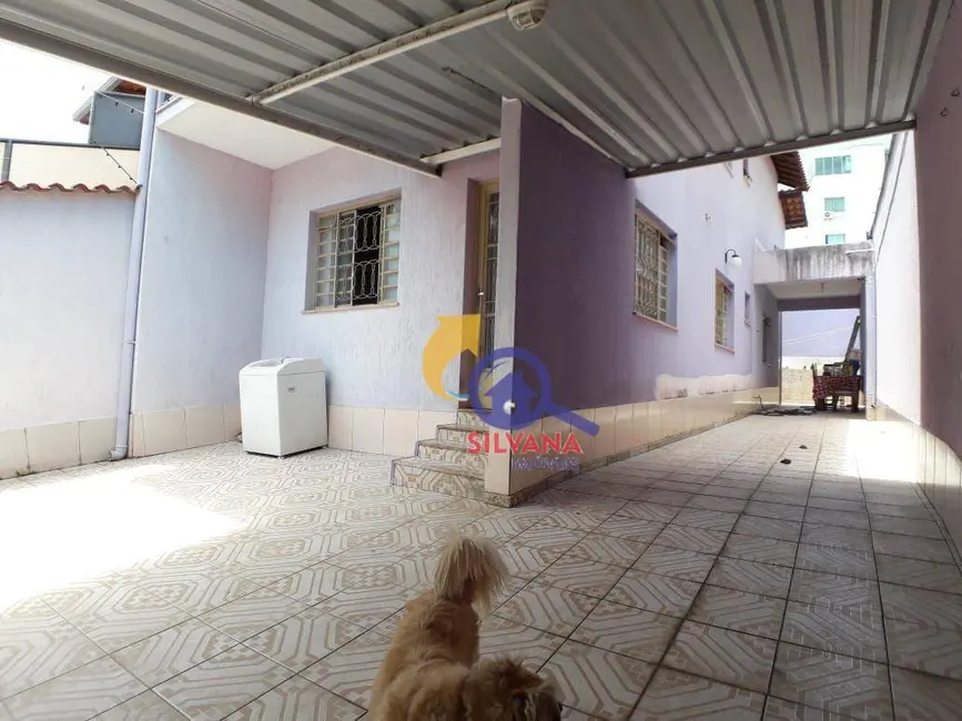 Foto 1 de Casa com 2 quartos à venda, 331m2 em Planalto, Belo Horizonte - MG