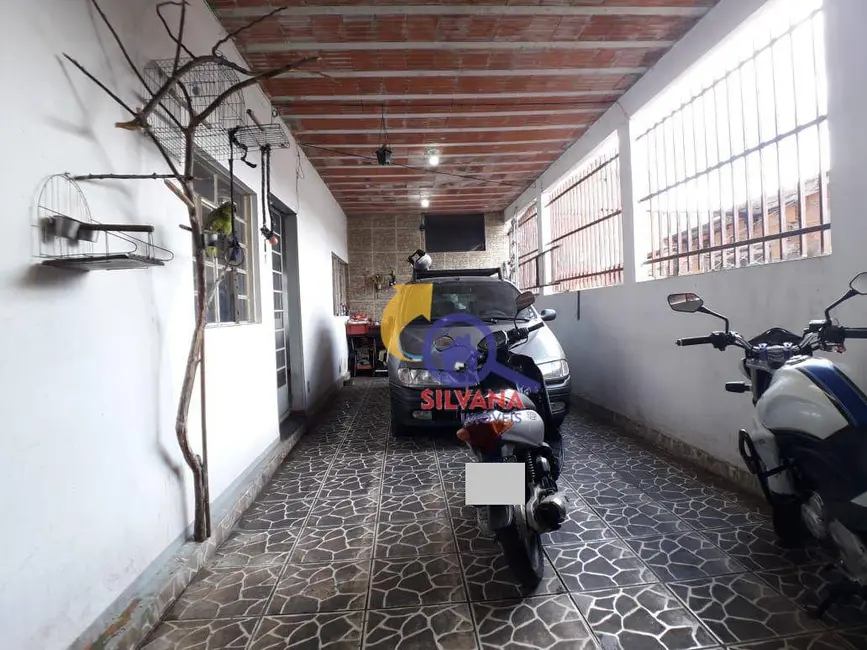 Casa com 3 quartos à venda, 200m2 em Planalto, Belo Horizonte - MG - imagem 2 Foto 2 de Casa com 3 quartos à venda, 200m2 em Planalto, Belo Horizonte - MG