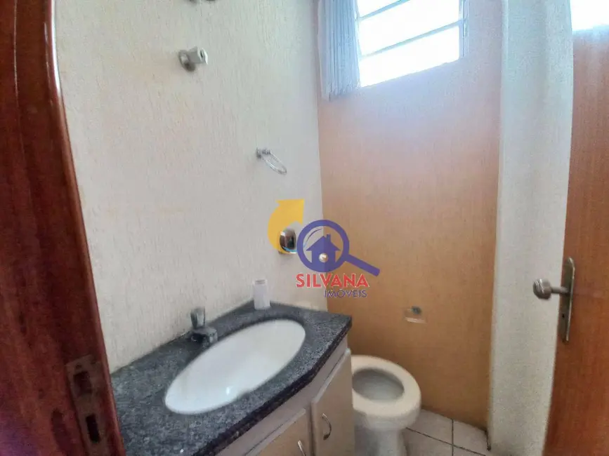 Foto 8 de Casa com 2 quartos para alugar, 517m2 em Belo Horizonte - MG