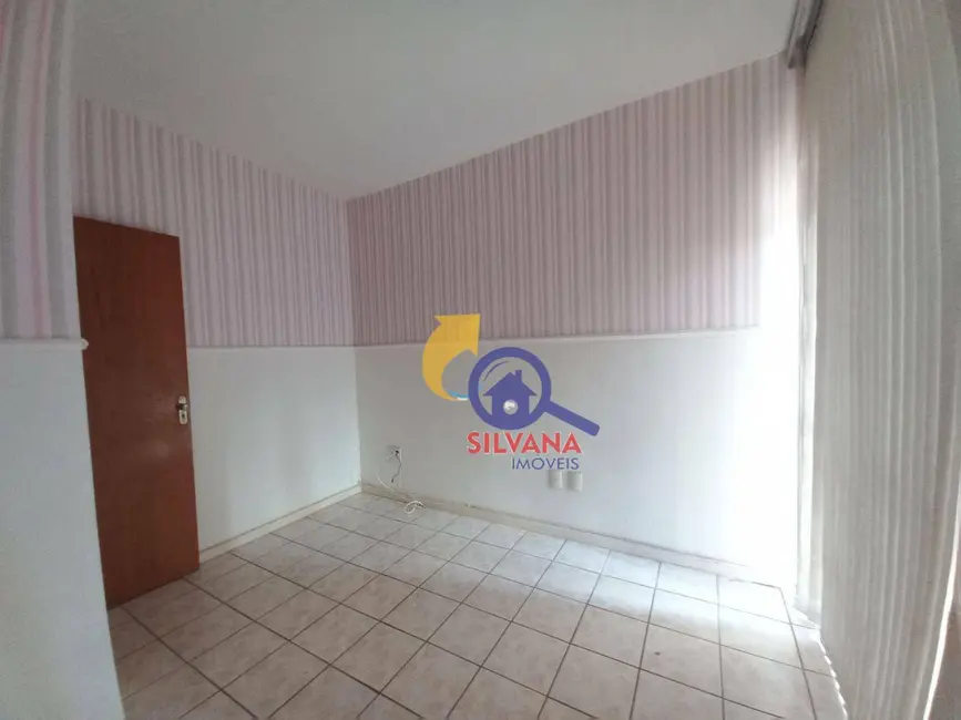 Foto 7 de Casa com 2 quartos para alugar, 517m2 em Belo Horizonte - MG
