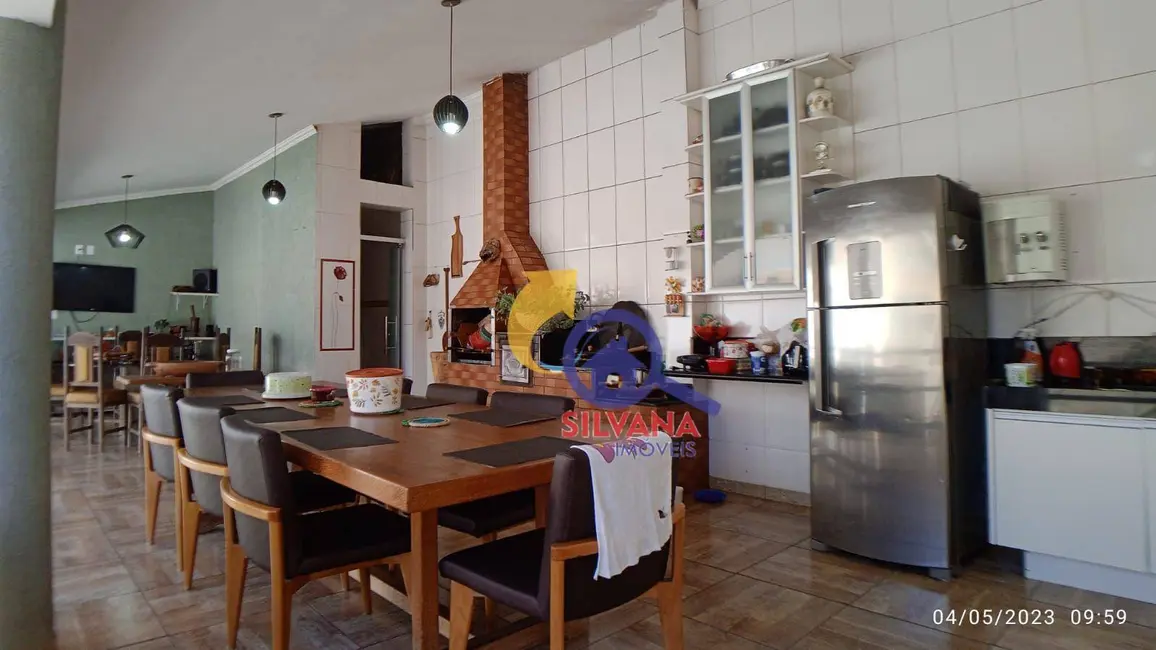 Foto 2 de Casa com 4 quartos à venda, 360m2 em Santa Amélia, Belo Horizonte - MG