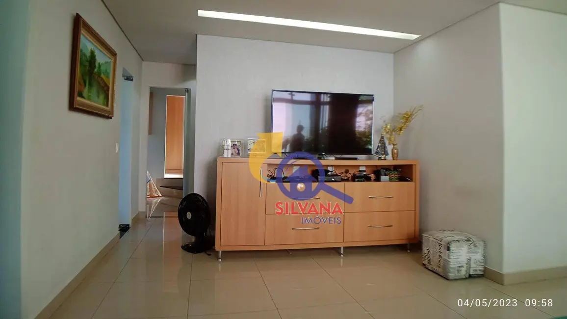 Casa com 4 quartos à venda, 360m2 em Santa Amélia, Belo Horizonte - MG - imagem 5 Foto 5 de Casa com 4 quartos à venda, 360m2 em Santa Amélia, Belo Horizonte - MG