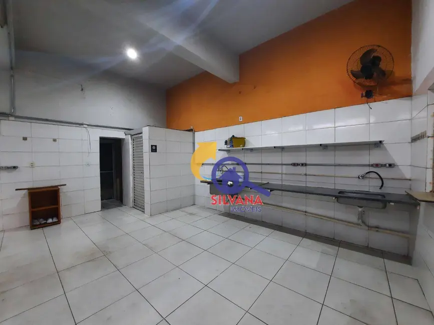 Loja para alugar, 500m2 em São Francisco, Belo Horizonte - MG - imagem 3 Foto 3 de Loja para alugar, 500m2 em São Francisco, Belo Horizonte - MG