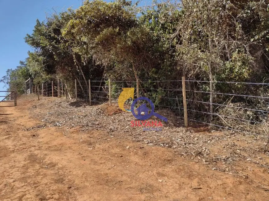 Foto 5 de Terreno / Lote à venda, 1000m2 em Santa Barbara - MG