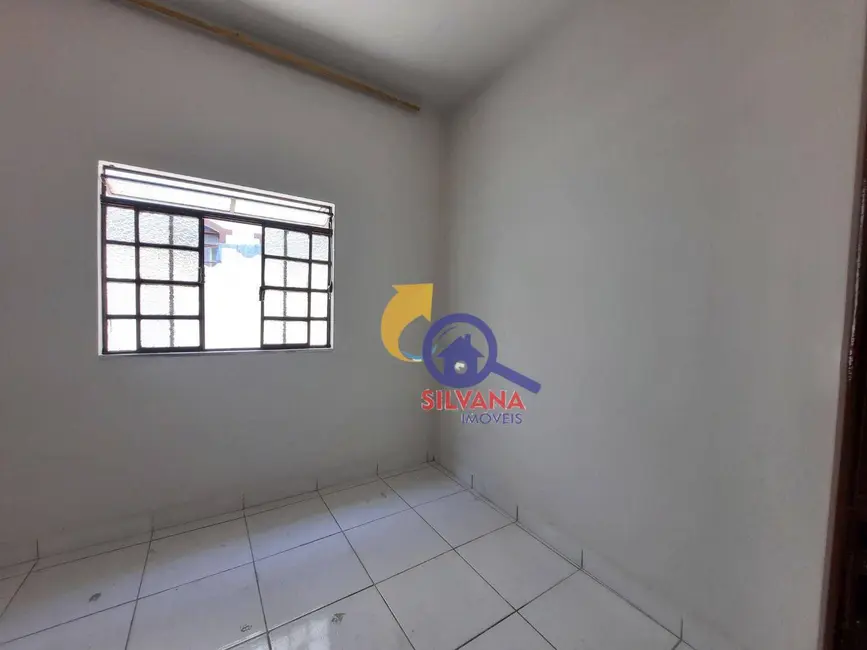 Foto 3 de Casa com 2 quartos para alugar, 360m2 em Ipiranga, Belo Horizonte - MG