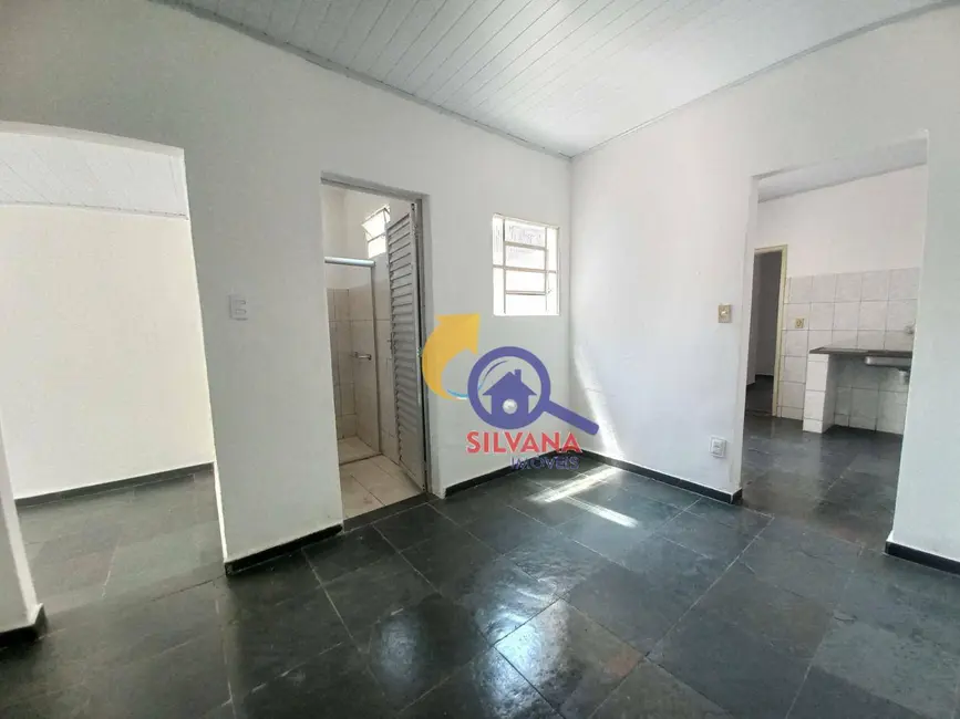 Foto 8 de Casa com 2 quartos para alugar, 56m2 em Universitário, Belo Horizonte - MG