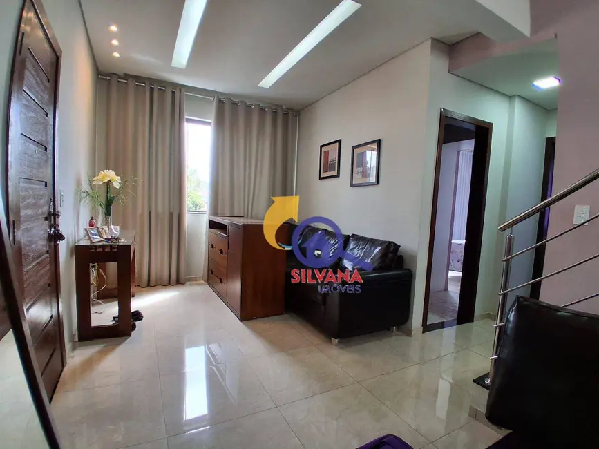 Cobertura com 4 quartos à venda, 140m2 em Lagoinha, Belo Horizonte - MG - imagem 2 Foto 2 de Cobertura com 4 quartos à venda, 140m2 em Lagoinha, Belo Horizonte - MG