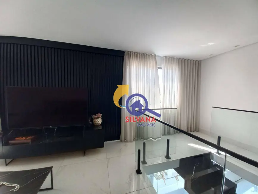 Casa com 3 quartos à venda, 225m2 em Vila Cloris, Belo Horizonte - MG - imagem 4 Foto 4 de Casa com 3 quartos à venda, 225m2 em Vila Cloris, Belo Horizonte - MG