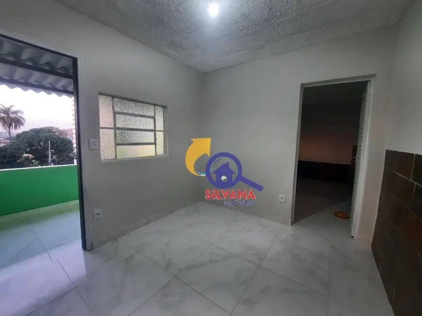 Casa com 2 quartos para alugar, 75m2 em Goiânia, Belo Horizonte - MG - imagem 2 Foto 2 de Casa com 2 quartos para alugar, 75m2 em Goiânia, Belo Horizonte - MG