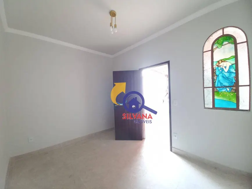 Casa com 2 quartos para alugar, 200m2 em Jaraguá, Belo Horizonte - MG - imagem 3 Foto 3 de Casa com 2 quartos para alugar, 200m2 em Jaraguá, Belo Horizonte - MG