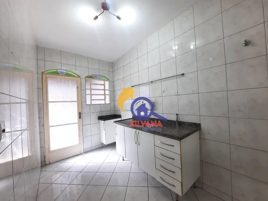 Foto 7 de Casa com 2 quartos para alugar, 59m2 em Copacabana, Belo Horizonte - MG