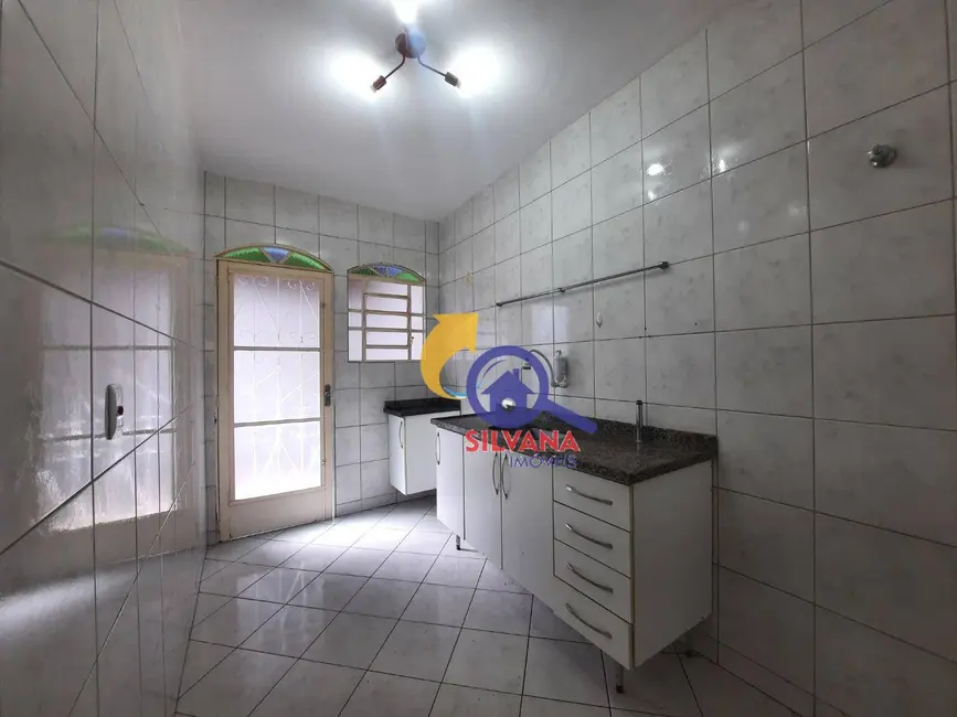 Foto 9 de Casa com 2 quartos para alugar, 59m2 em Copacabana, Belo Horizonte - MG
