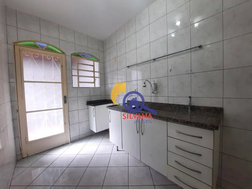Foto 8 de Casa com 2 quartos para alugar, 59m2 em Copacabana, Belo Horizonte - MG