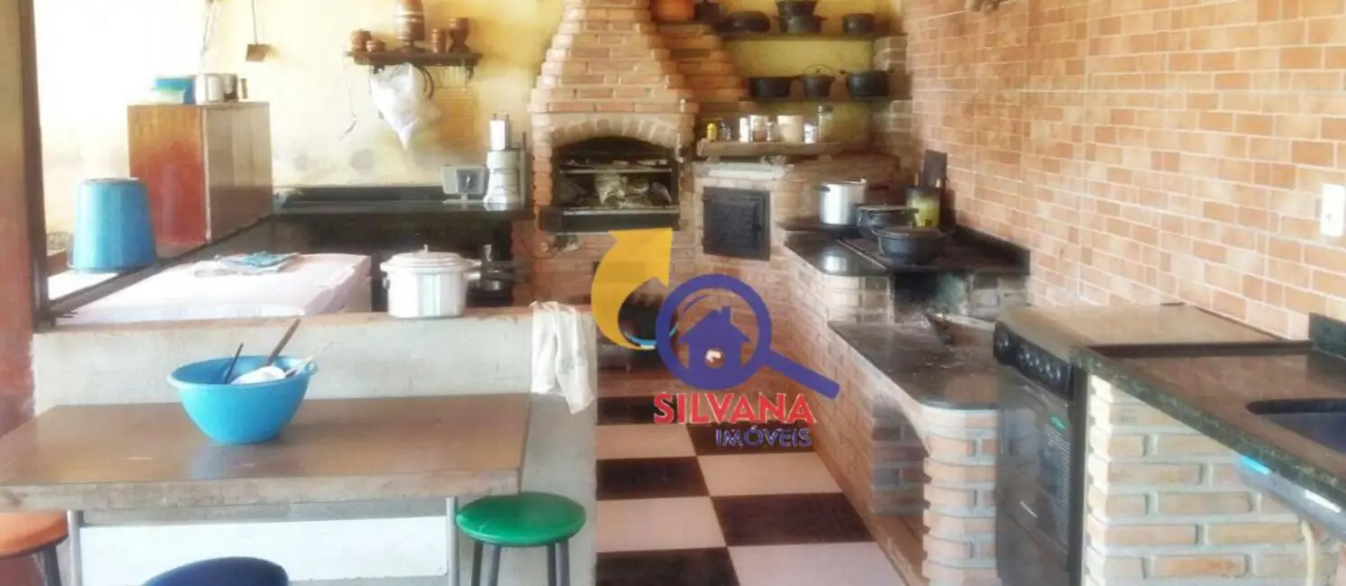 Foto 5 de Sítio / Rancho com 4 quartos à venda, 1000m2 em Santa Luzia - MG