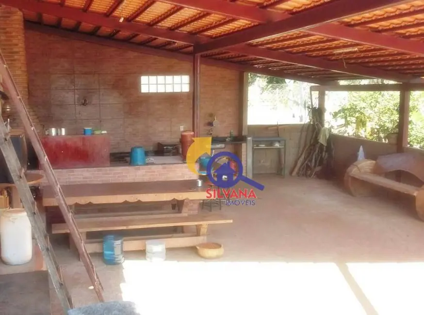 Foto 6 de Sítio / Rancho com 4 quartos à venda, 1000m2 em Santa Luzia - MG
