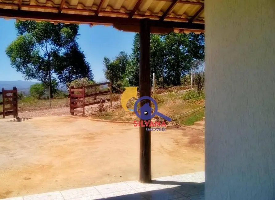 Foto 2 de Sítio / Rancho com 4 quartos à venda, 1000m2 em Santa Luzia - MG