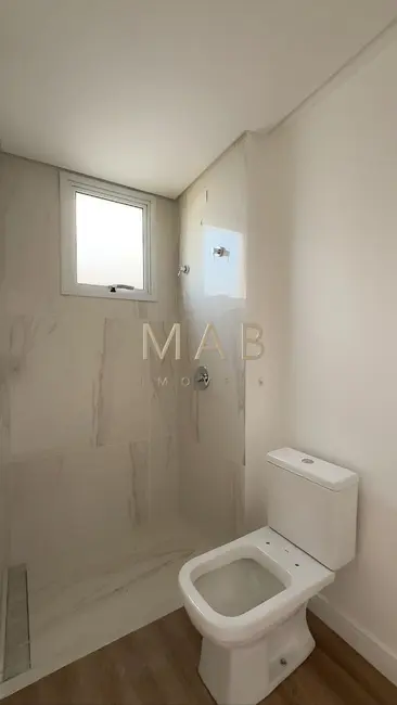 Apartamento com 3 quartos à venda, 98m2 em Florianopolis - SC - imagem 9 Foto 9 de Apartamento com 3 quartos à venda, 98m2 em Florianopolis - SC