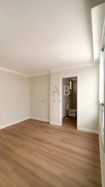 Apartamento com 3 quartos à venda, 98m2 em Florianopolis - SC - imagem 2 Foto 2 de Apartamento com 3 quartos à venda, 98m2 em Florianopolis - SC