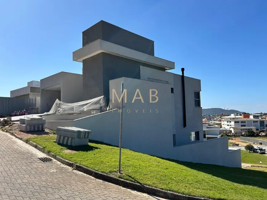 Casa com 4 quartos à venda, 546m2 em Florianopolis - SC - imagem 2 Foto 2 de Casa com 4 quartos à venda, 546m2 em Florianopolis - SC