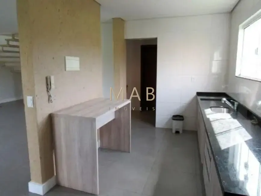 Foto 4 de Casa de Condomínio com 4 quartos à venda, 200m2 em São João do Rio Vermelho, Florianopolis - SC