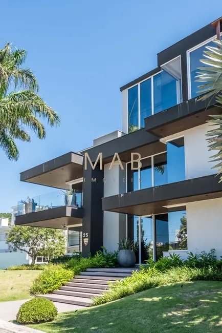Casa com 7 quartos à venda, 780m2 em Jurerê Internacional, Florianopolis - SC - imagem 4 Foto 4 de Casa com 7 quartos à venda, 780m2 em Jurerê Internacional, Florianopolis - SC