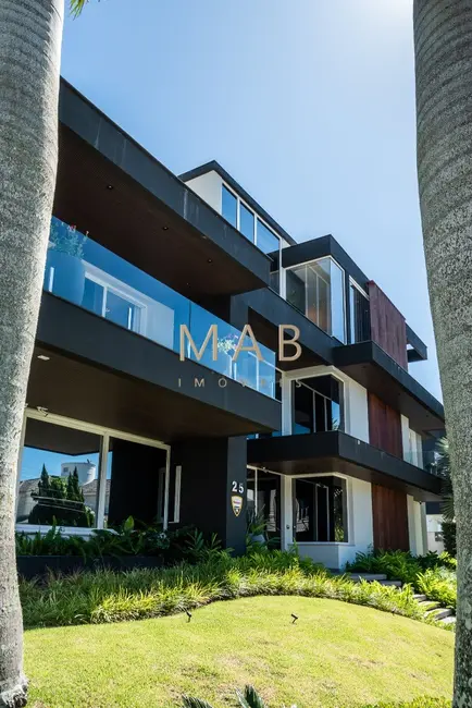 Casa com 7 quartos à venda, 780m2 em Jurerê Internacional, Florianopolis - SC - imagem 6 Foto 6 de Casa com 7 quartos à venda, 780m2 em Jurerê Internacional, Florianopolis - SC