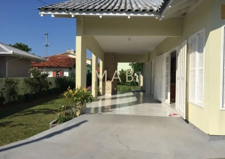 Foto 5 de Casa com 4 quartos à venda, 250m2 em Daniela, Florianopolis - SC