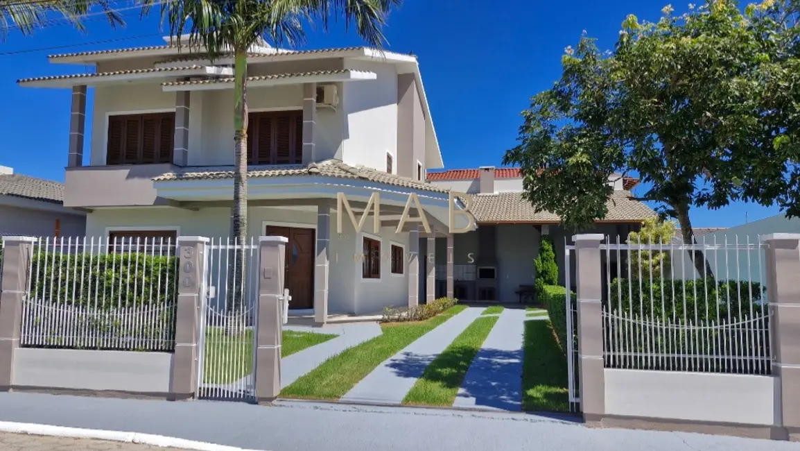 Foto 6 de Casa com 4 quartos à venda, 240m2 em Florianopolis - SC