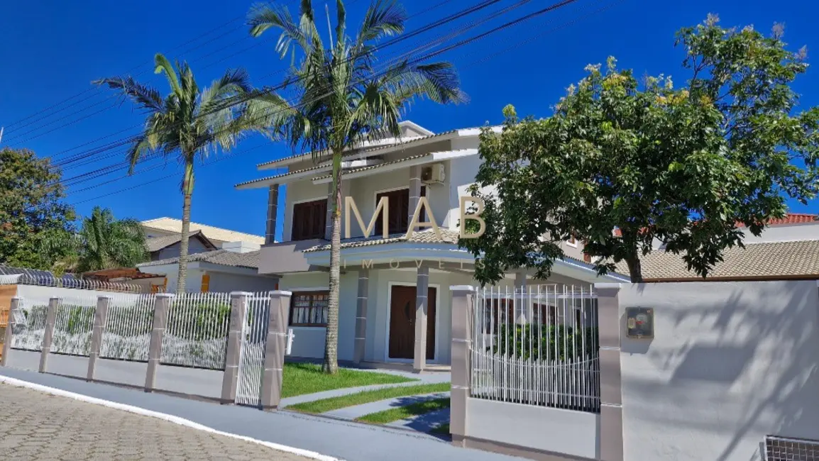 Foto 3 de Casa com 4 quartos à venda, 240m2 em Florianopolis - SC