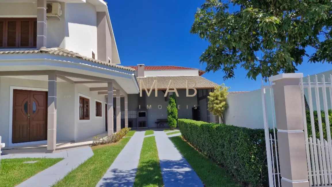 Foto 9 de Casa com 4 quartos à venda, 240m2 em Florianopolis - SC