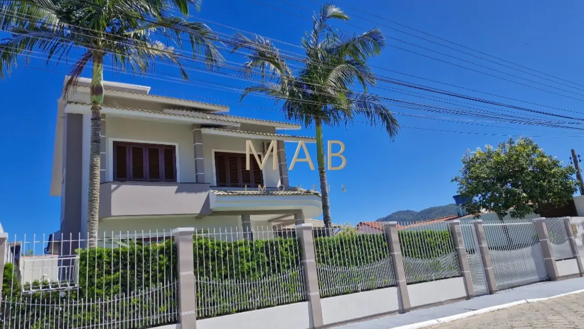 Foto 8 de Casa com 4 quartos à venda, 240m2 em Florianopolis - SC