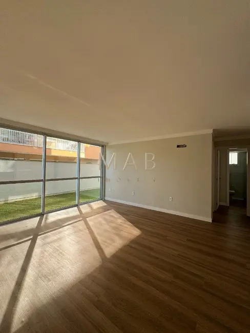 Foto 3 de Apartamento com 2 quartos à venda, 67m2 em Florianopolis - SC