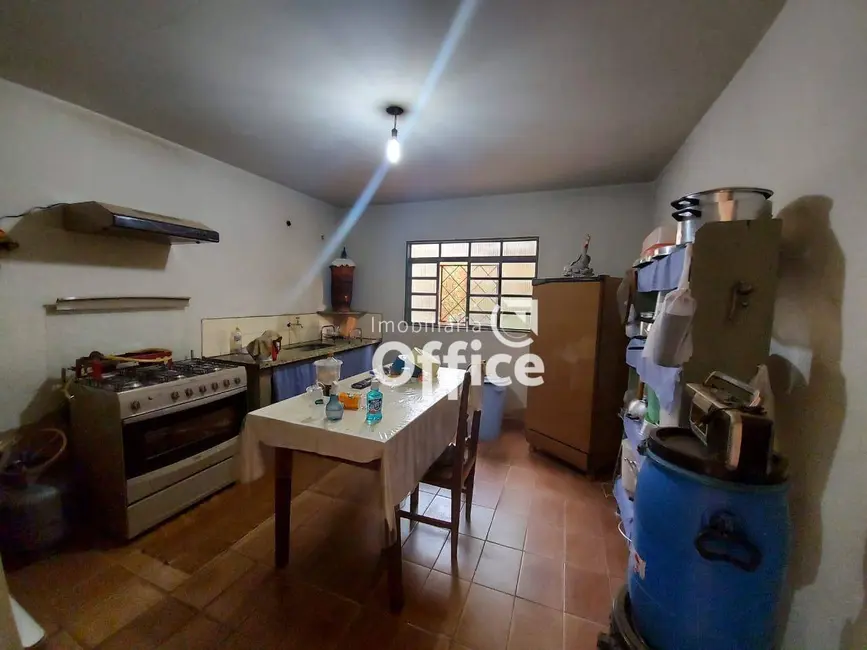 Casa com 2 quartos à venda, 460m2 em Anápolis City, Anapolis - GO - imagem 5 Foto 5 de Casa com 2 quartos à venda, 460m2 em Anápolis City, Anapolis - GO
