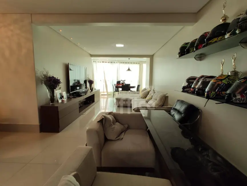 Foto 9 de Apartamento com 3 quartos à venda, 140m2 em Maracanã, Anapolis - GO