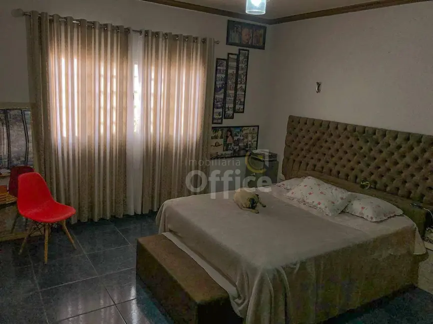 Casa com 5 quartos à venda, 300m2 em Residencial Portal do Cerrado, Anapolis - GO - imagem 2 Foto 2 de Casa com 5 quartos à venda, 300m2 em Residencial Portal do Cerrado, Anapolis - GO