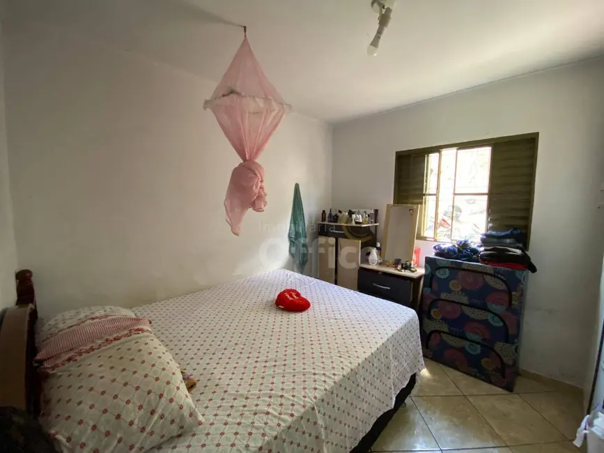 Foto 3 de Casa com 3 quartos à venda, 360m2 em Jardim Goiano, Anapolis - GO
