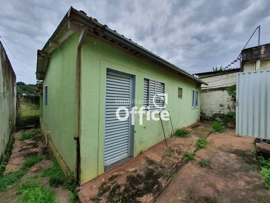 Foto 6 de Casa com 3 quartos à venda, 600m2 em Vila Santa Isabel, Anapolis - GO