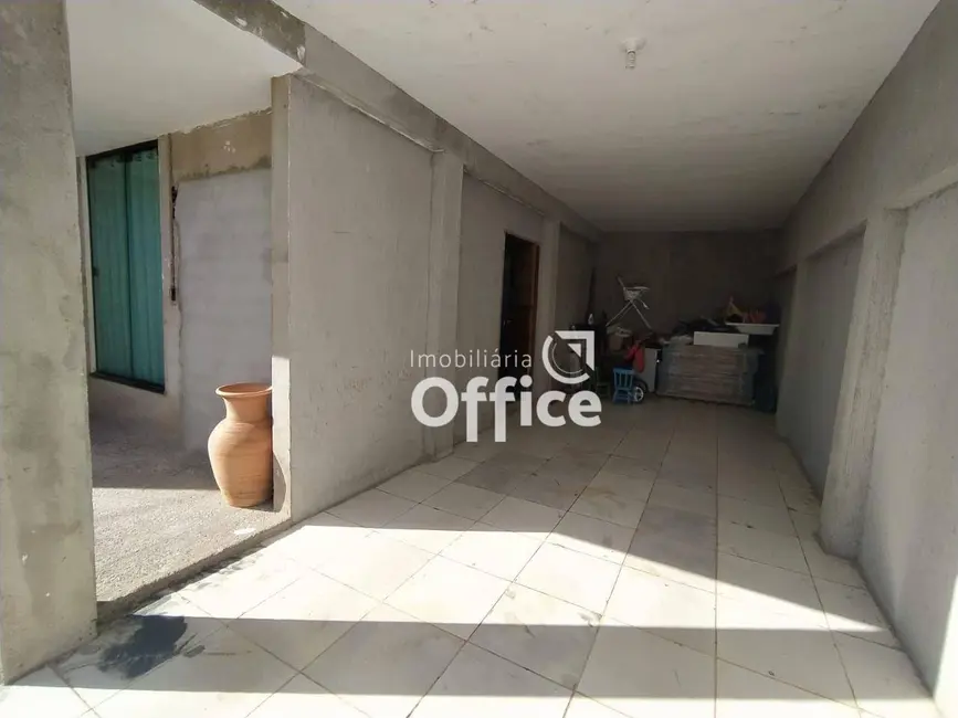 Foto 5 de Sobrado com 4 quartos à venda, 420m2 em Maracanã, Anapolis - GO