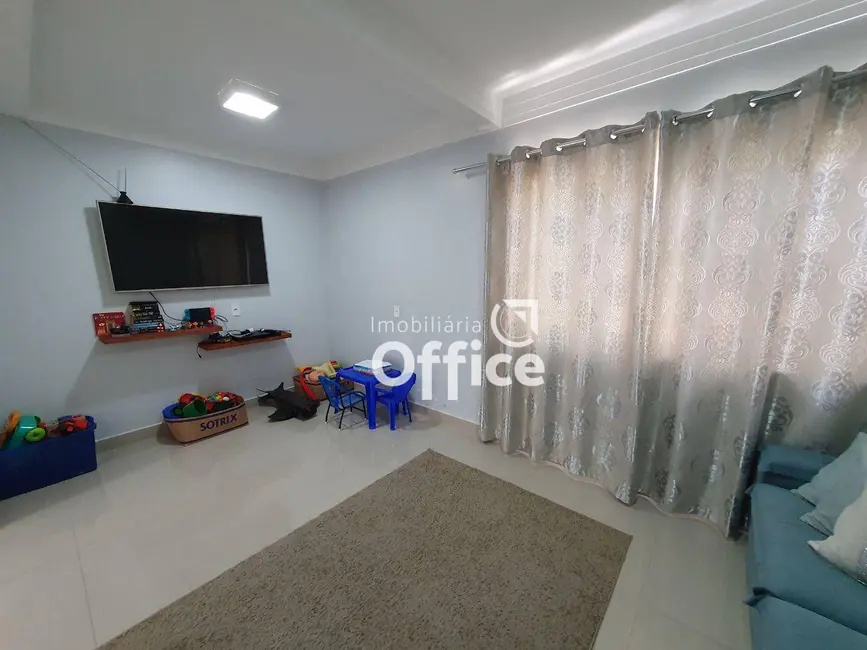 Casa com 3 quartos à venda, 650m2 em Vila Santa Isabel, Anapolis - GO - imagem 6 Foto 6 de Casa com 3 quartos à venda, 650m2 em Vila Santa Isabel, Anapolis - GO