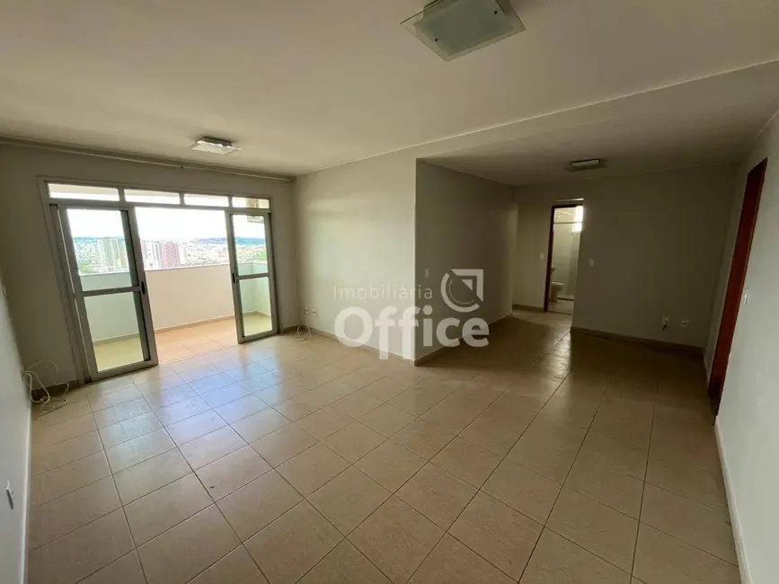 Foto 1 de Apartamento com 3 quartos à venda, 95m2 em Vila Santa Isabel, Anapolis - GO