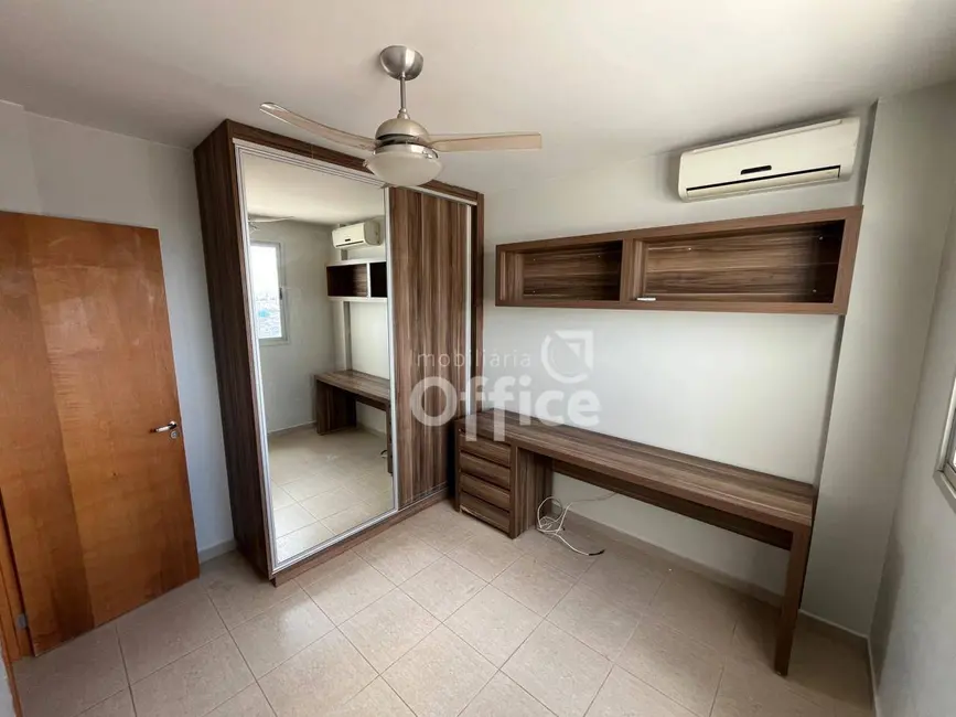 Foto 9 de Apartamento com 3 quartos à venda, 95m2 em Vila Santa Isabel, Anapolis - GO