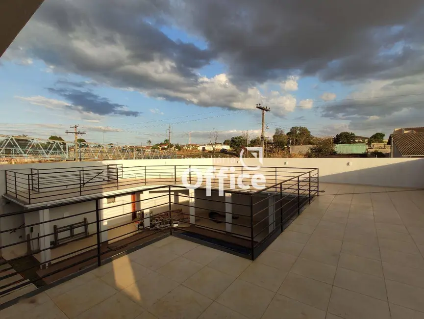 Foto 9 de Casa com 4 quartos à venda, 490m2 em Anápolis City, Anapolis - GO