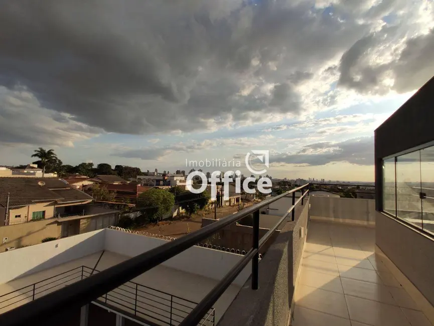 Foto 5 de Casa com 4 quartos à venda, 490m2 em Anápolis City, Anapolis - GO